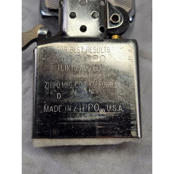 Rare Zippo Lighter Silver Excellent 3D Bass Fish Pat 2032695 D 02 2002 - Picture 5 of 6